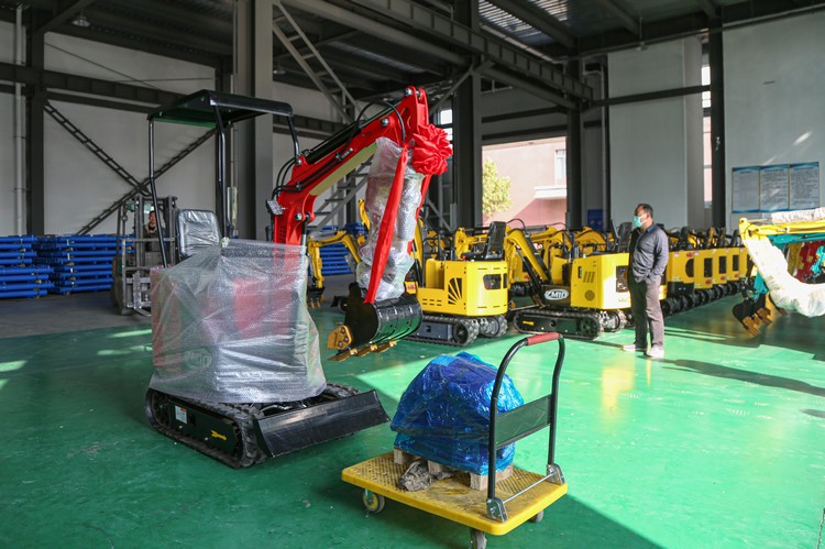 Petite excavatrice du Groupe charbon de la Chine expédiée à Jiangsu