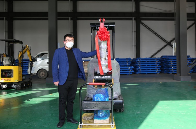 Petite excavatrice du Groupe charbon de la Chine expédiée à Jiangsu
