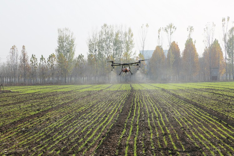 Assistance technique à l'agriculture pour les UAV de protection des végétaux de la société Carter Robotics du Groupe charbon de Chine